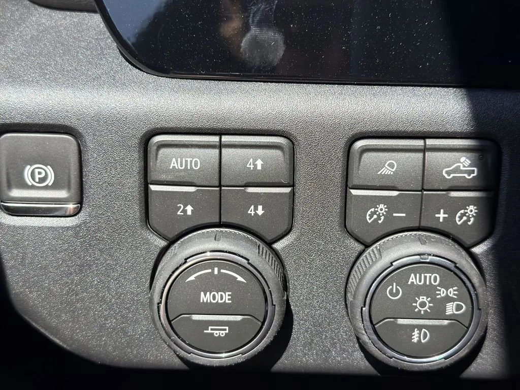 2026 Chevrolet Silverado 1500 RST - Photo 18