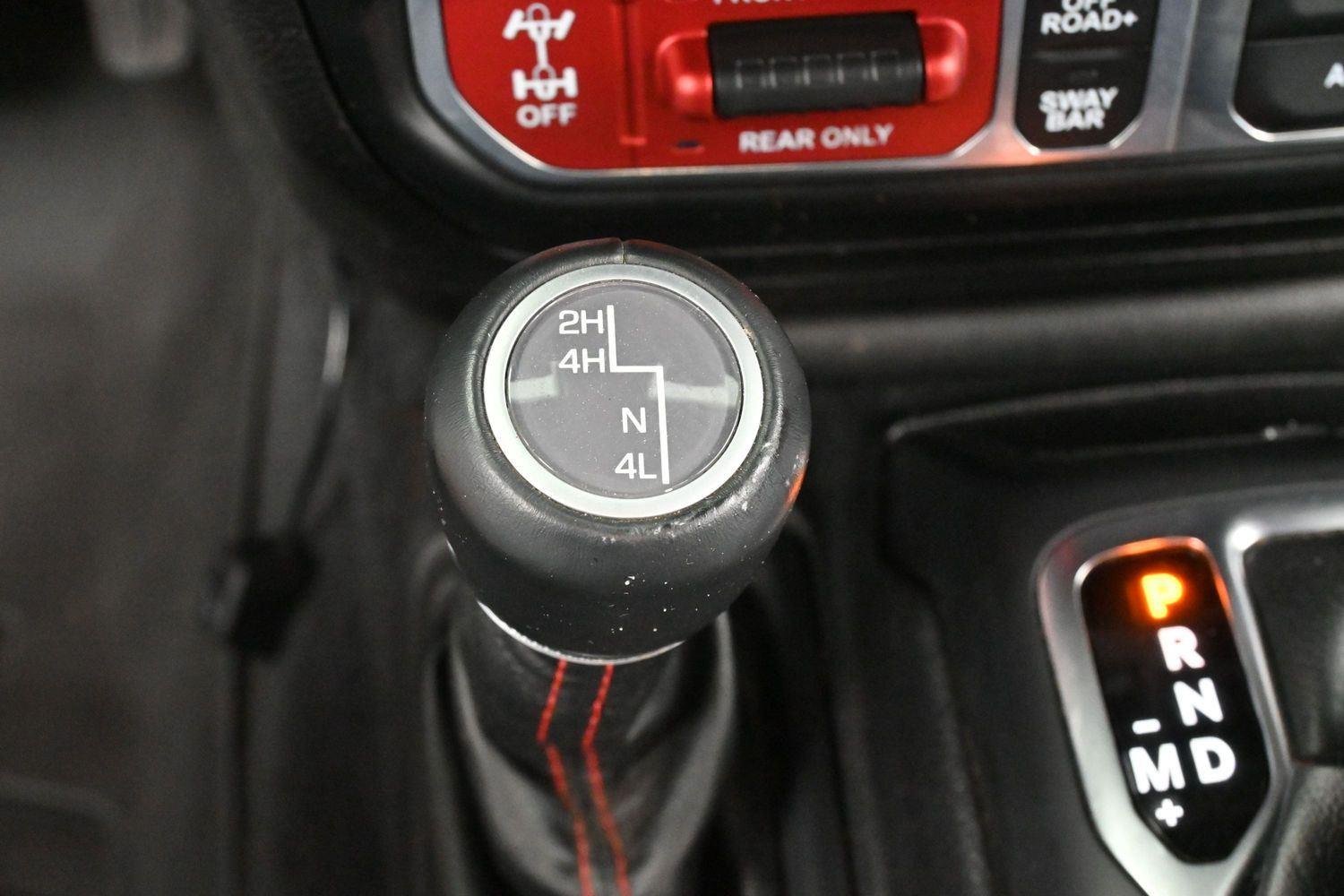 Used 2021 Bright White Clearcoat Jeep Rubicon image 25