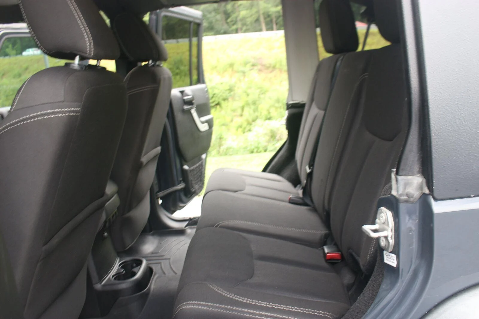 Used 2016 Black Jeep Rubicon image 30