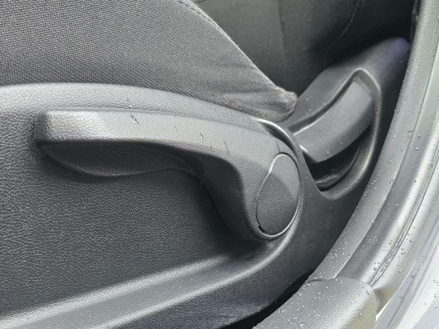 2012 Hyundai Accent GS - Photo 24