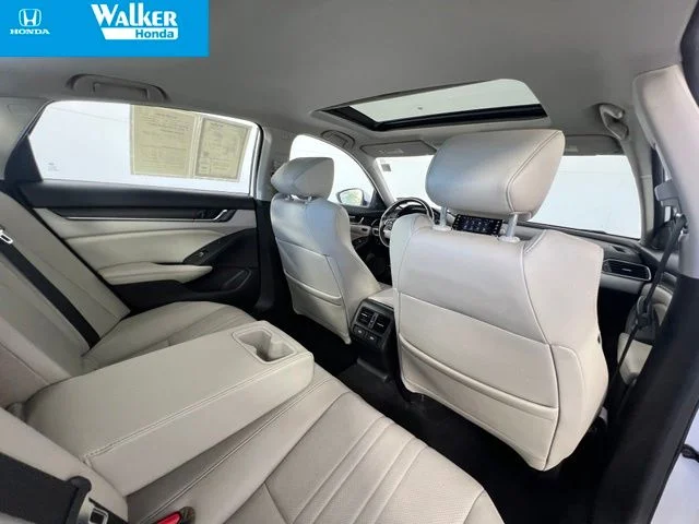 Used 2022 White Honda Touring image 42