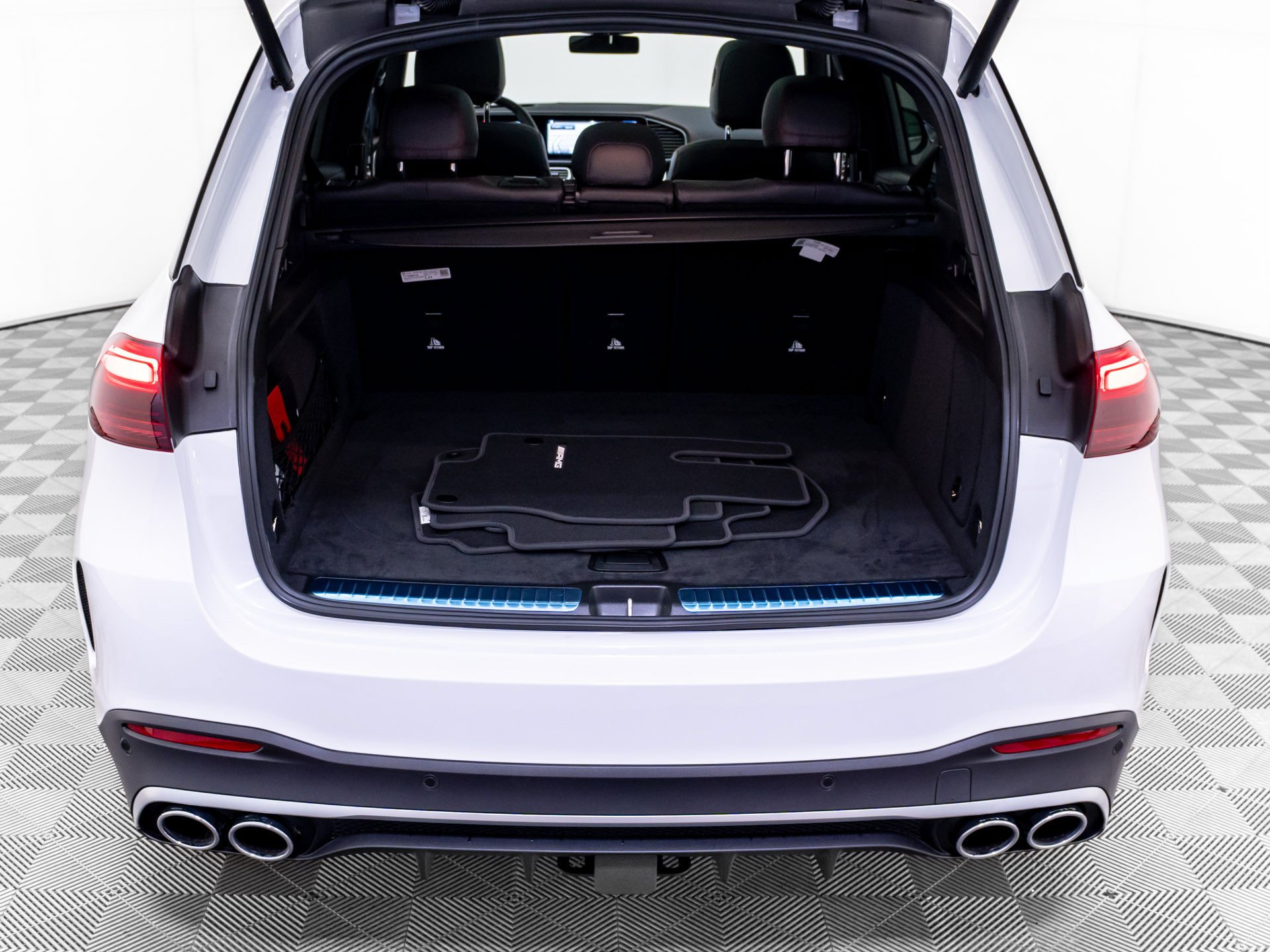 New 2026 White Mercedes-Benz GLE 53 AMG® image 86