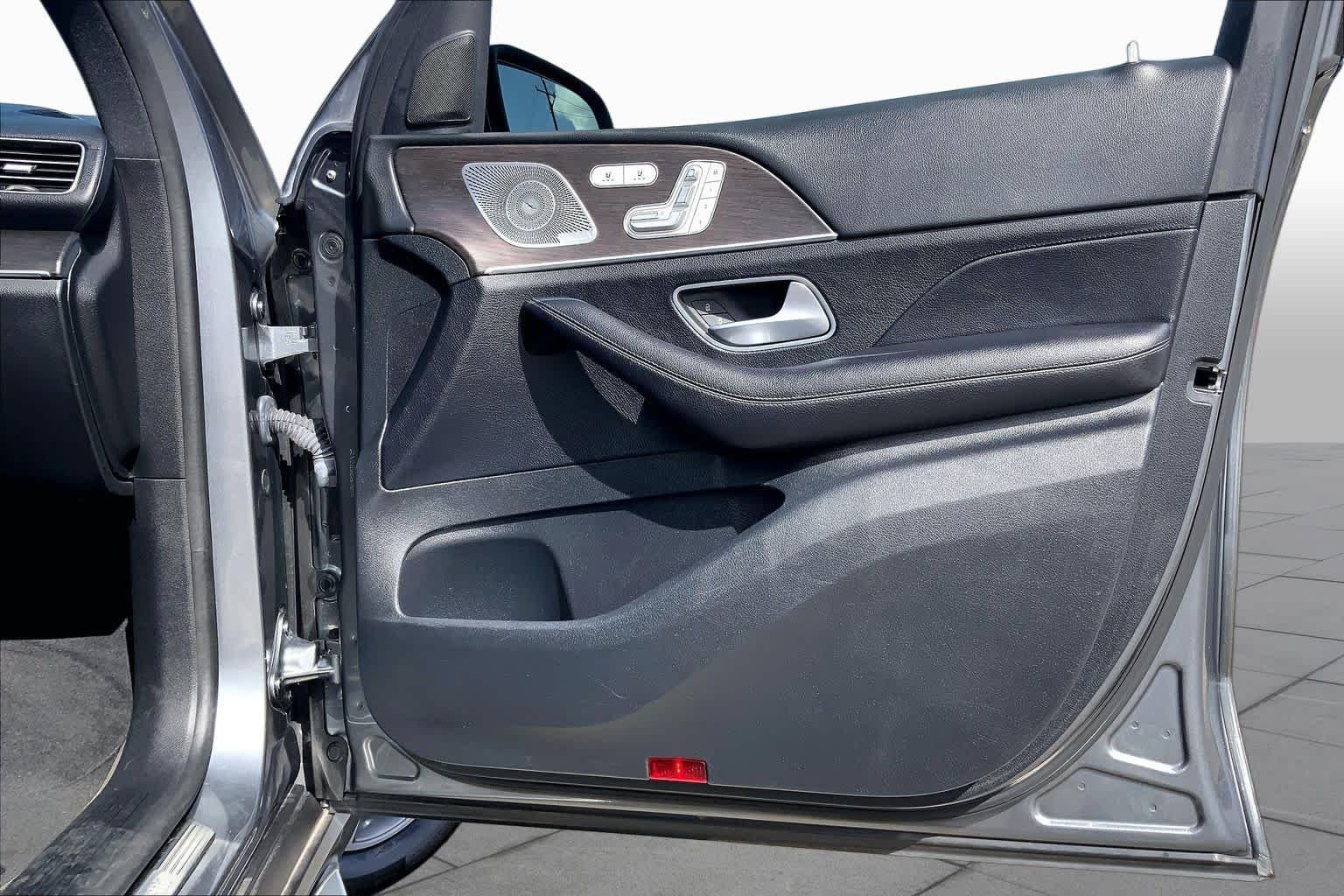 Used 2020 Gray Metallic Mercedes-Benz GLS 450 image 23