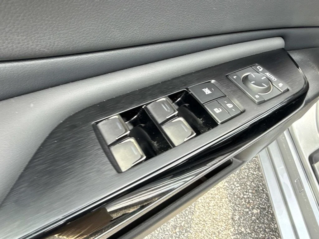 Used 2025 Silver Lexus 350 image 22