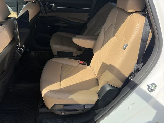 Used 2025 White Kia X-Line SX Prestige image 12