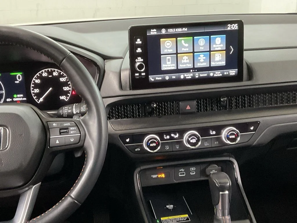 Used 2025 Platinum White Honda Sport-L image 13