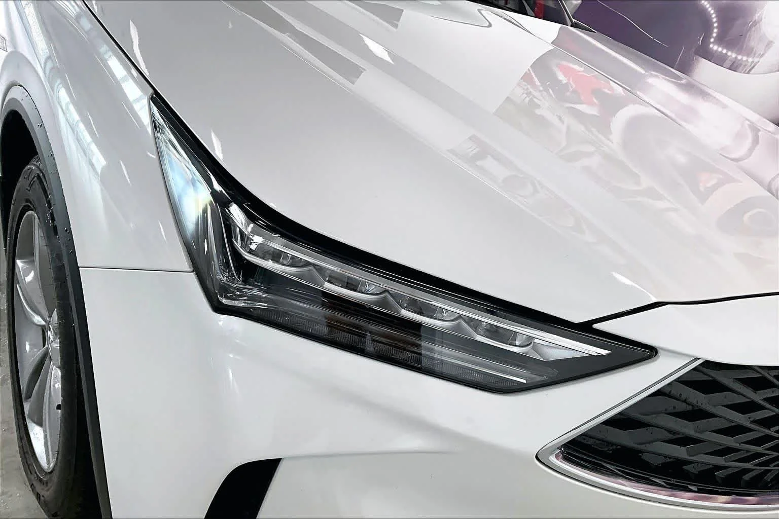 Used 2025 Platinum White Pearl Acura  image 28