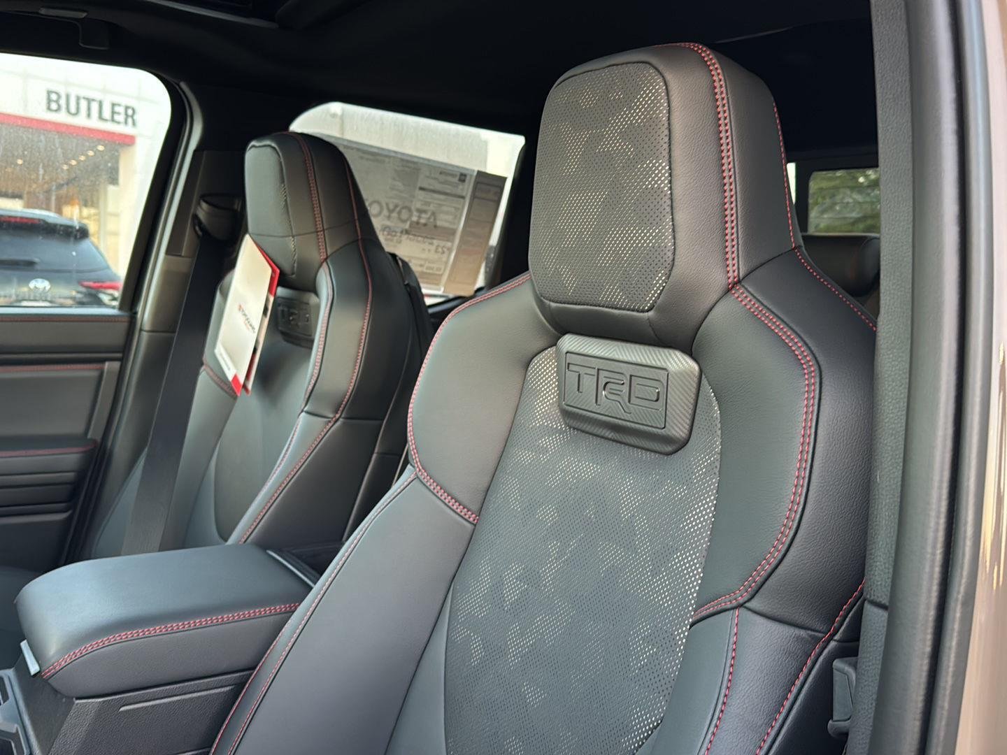 2025 Toyota Tacoma TRD Pro - Photo 26