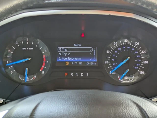 Used 2016 Magnetic Metallic Ford SEL image 25
