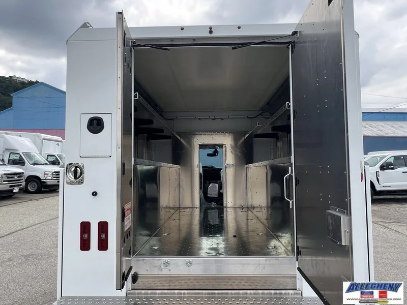 New 2027 Oxford White Ford  image 11