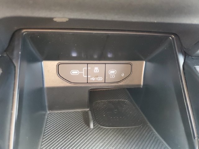 Certified Used 2025 Ebony Black Kia S image 34