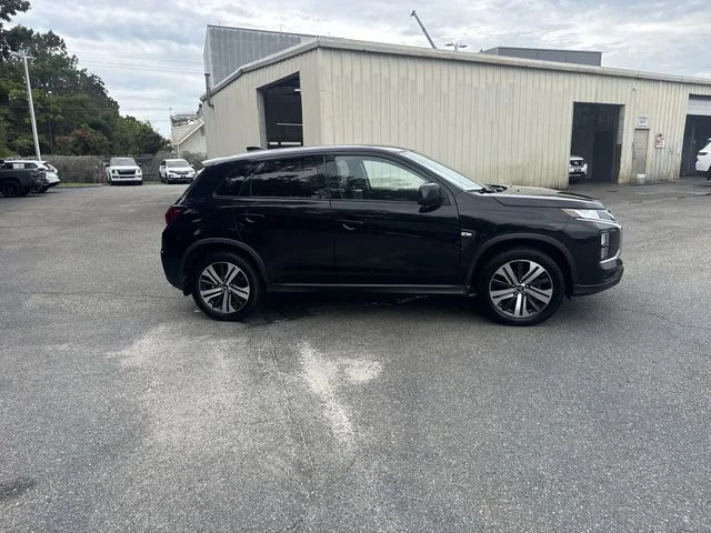 Used 2020  Mitsubishi 2.0 ES image 4