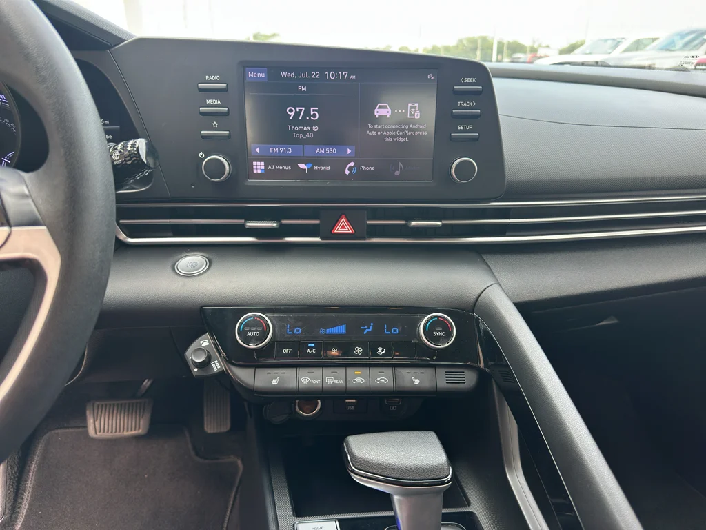 Used 2023 Fluid Metal Hyundai Blue image 3