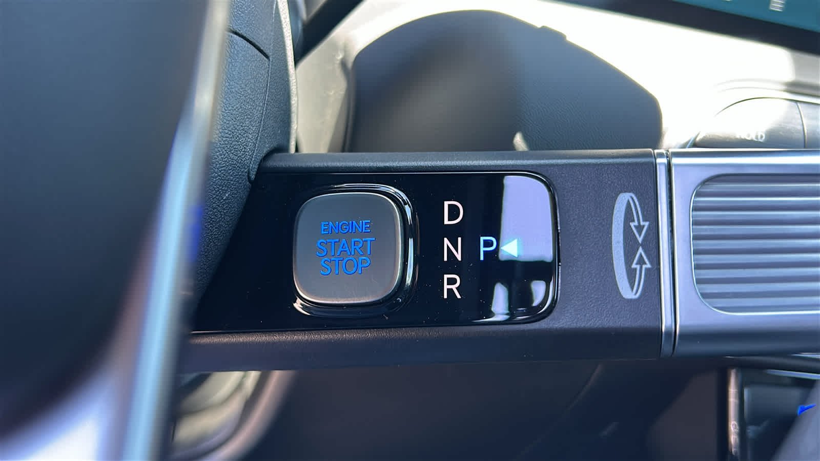 New 2026 Robust Emerald Pearl Hyundai Calligraphy image 17