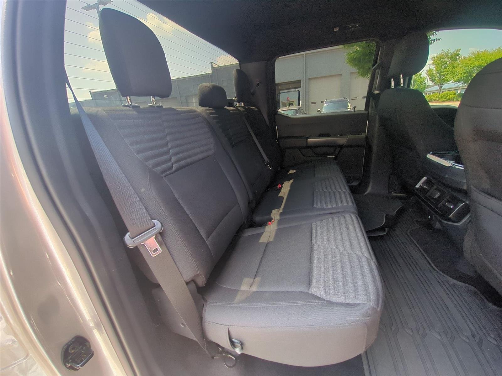 Used 2023 Iconic Silver Ford XL image 34