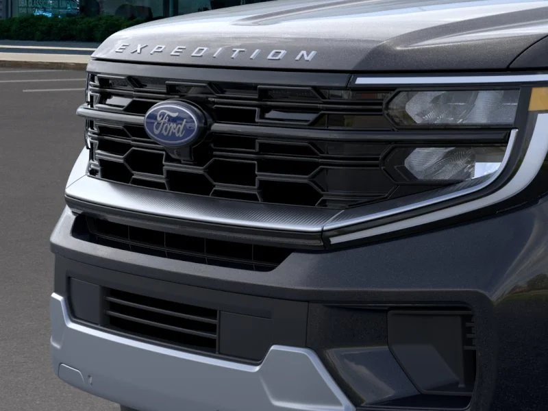 New 2026 Agate Black Metallic Ford MAX Platinum® image 36