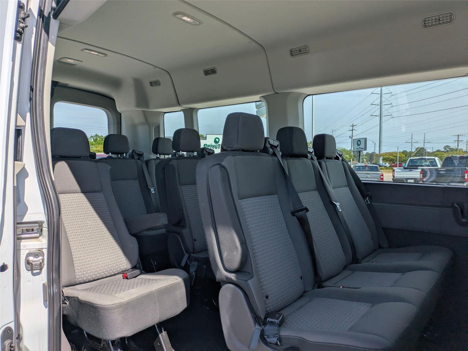 Used 2023 Oxford White Ford XLT image 21