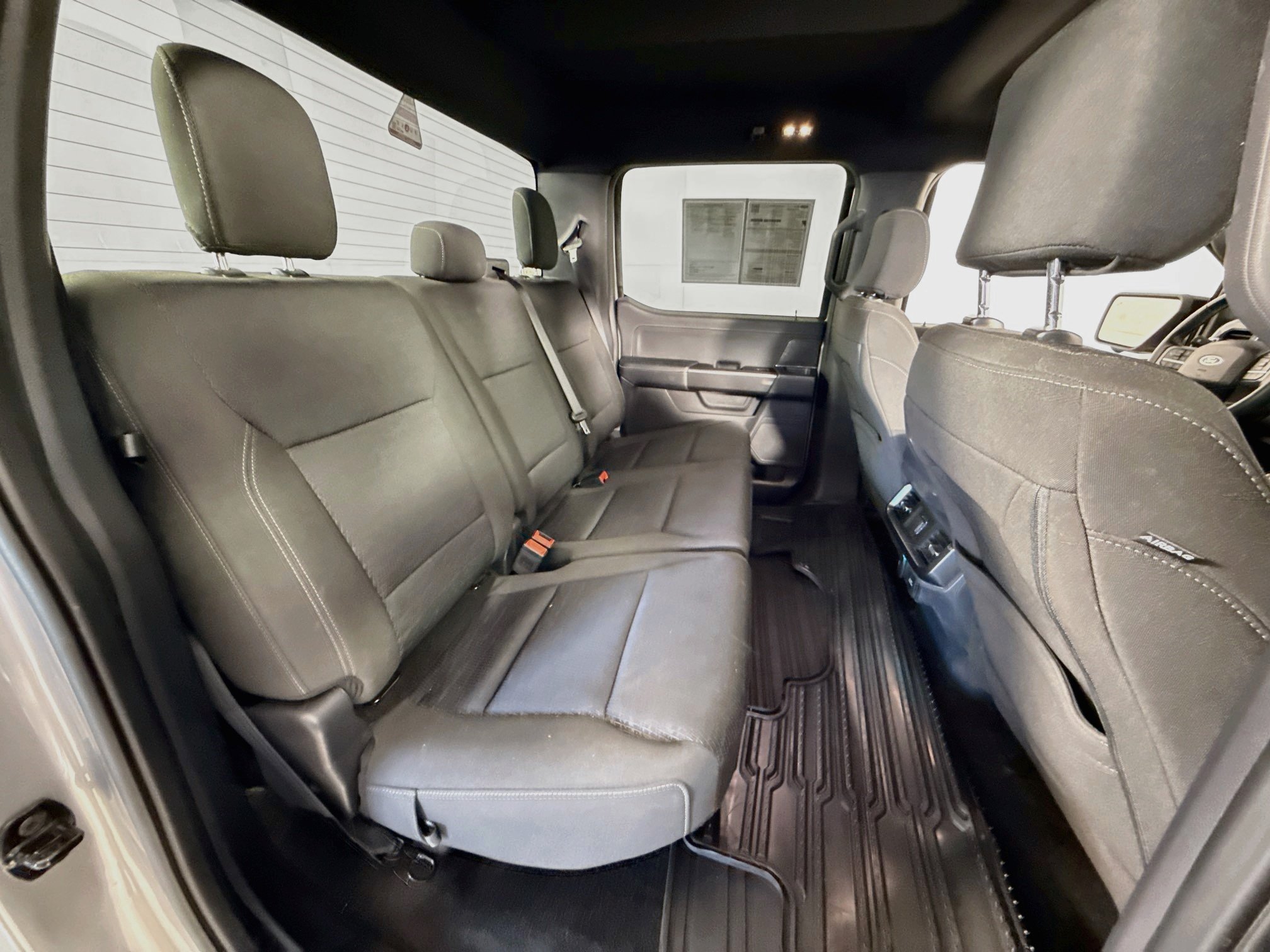 Used 2023 Iconic Silver Metallic Ford XLT image 27