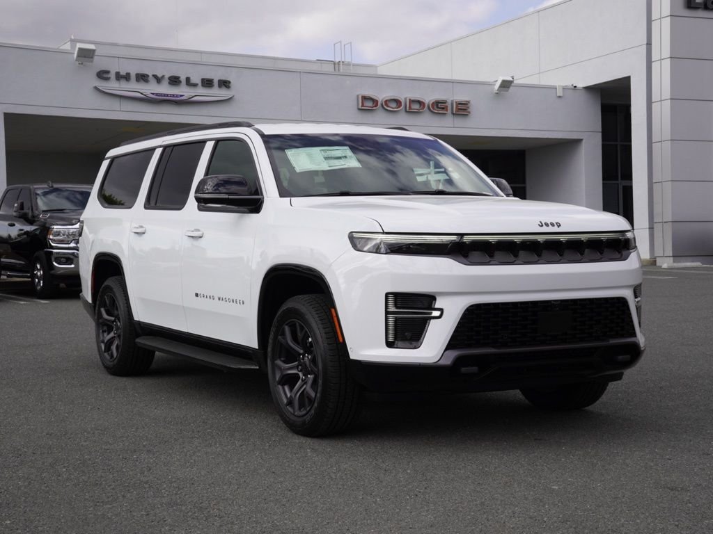 New 2026 Bright White Clear-Coat Exterior Paint Jeep Limited image 1