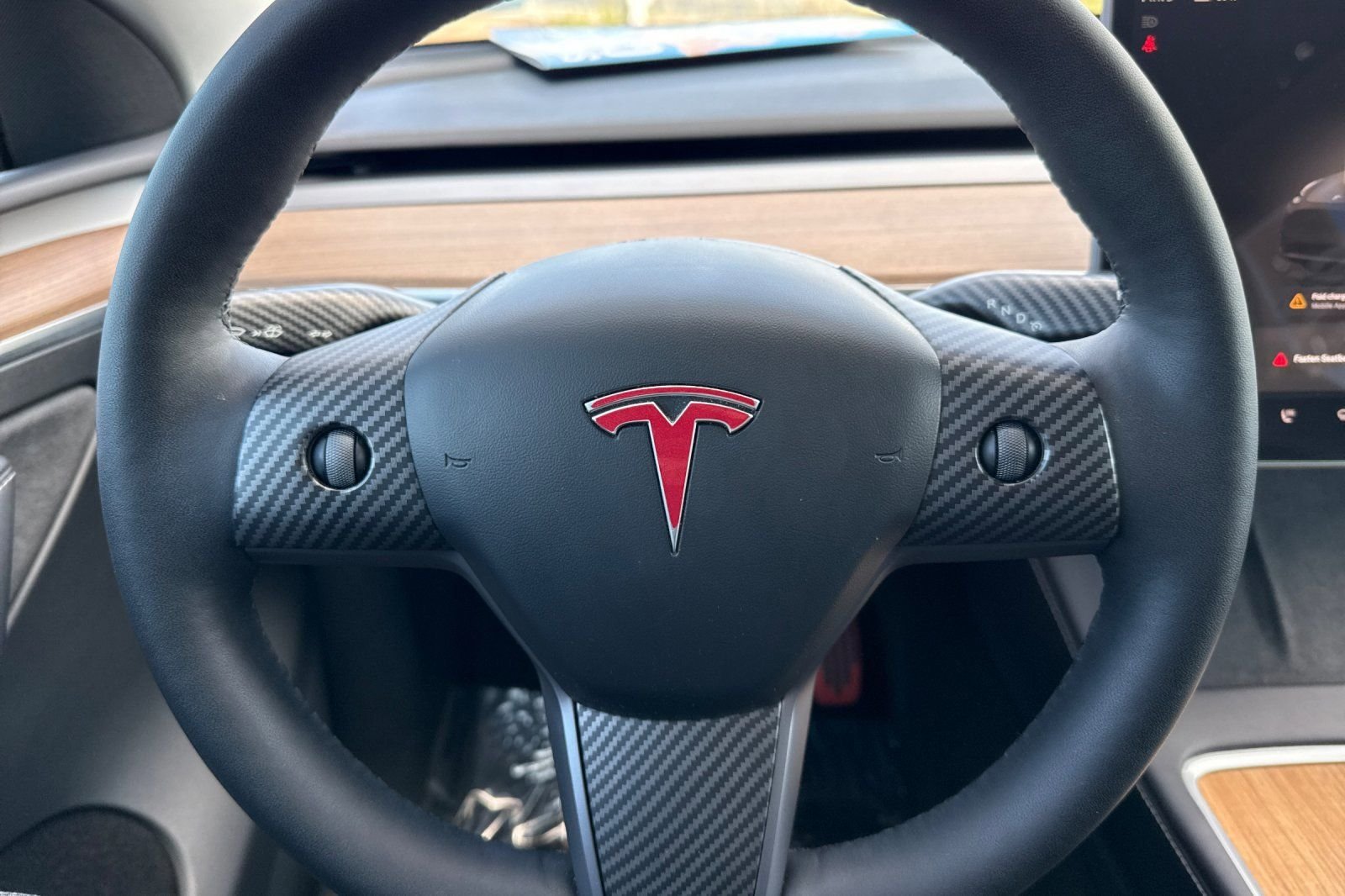 Used 2025  Tesla Long Range image 25