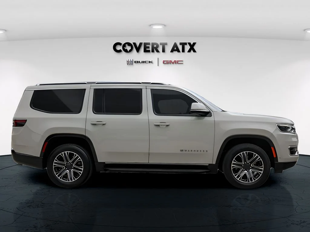 Used 2022 White Jeep Series III image 8