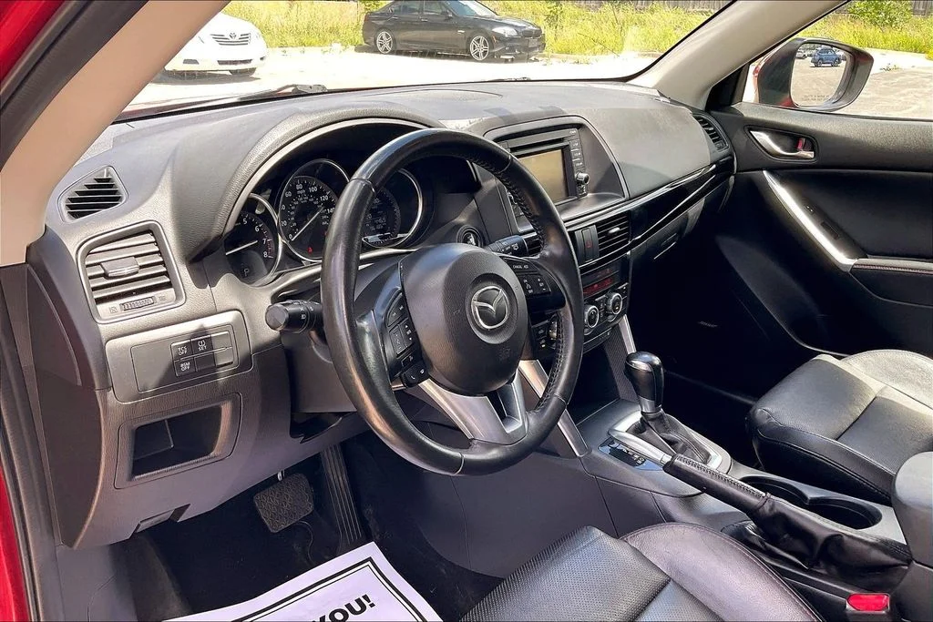 Used 2015 Red Mazda Grand Touring image 14