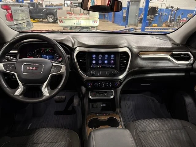 Used 2023 Volcanic Red Tintcoat GMC SLE image 32