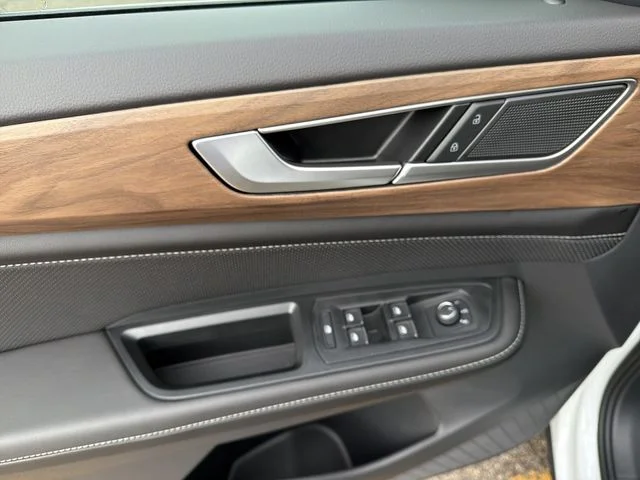 2026 Volkswagen Atlas SE - Photo 14