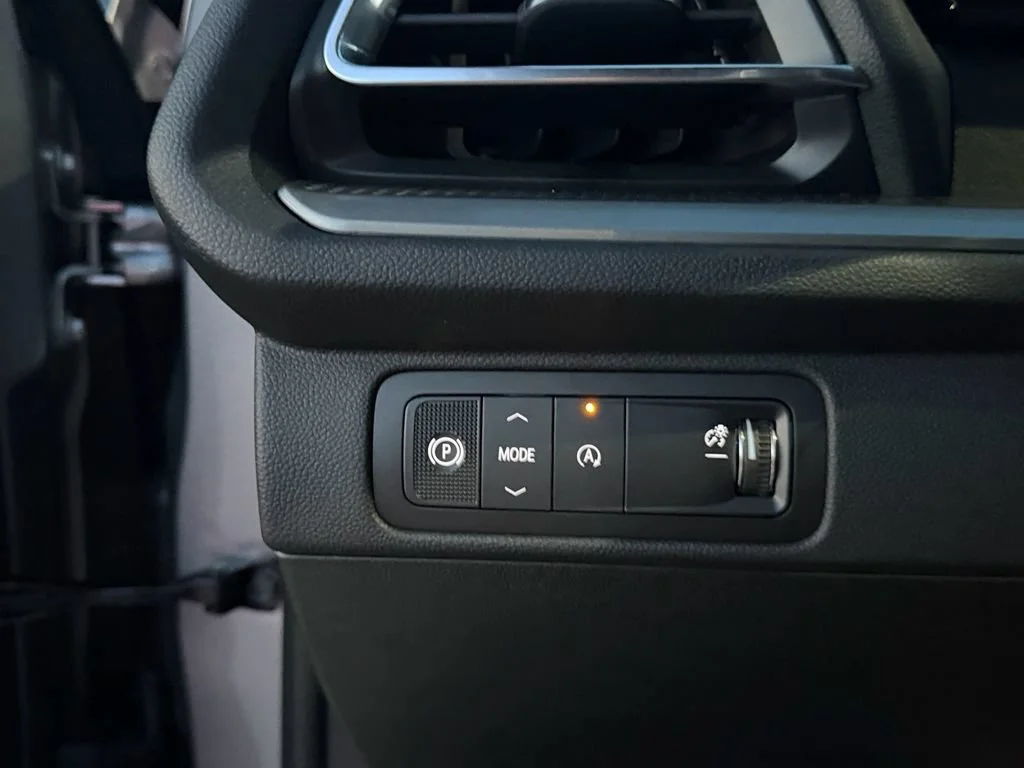 2027 Chevrolet Traverse LT - Photo 16