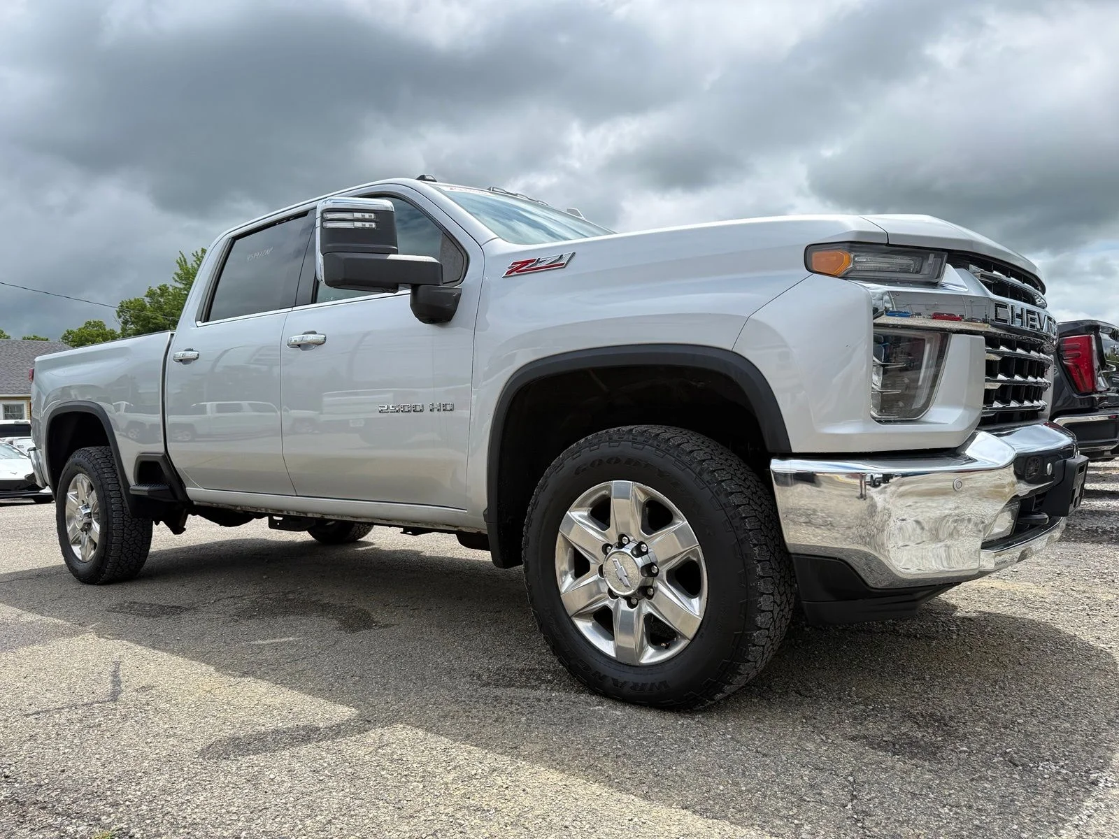 Used 2020 Silver Chevrolet LTZ image 9
