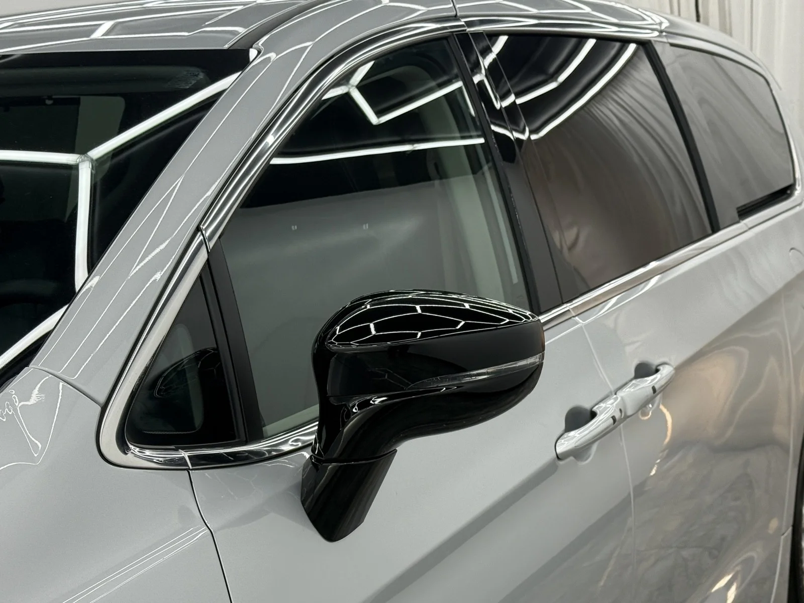 Used 2024 SILVER Chrysler Touring L image 46
