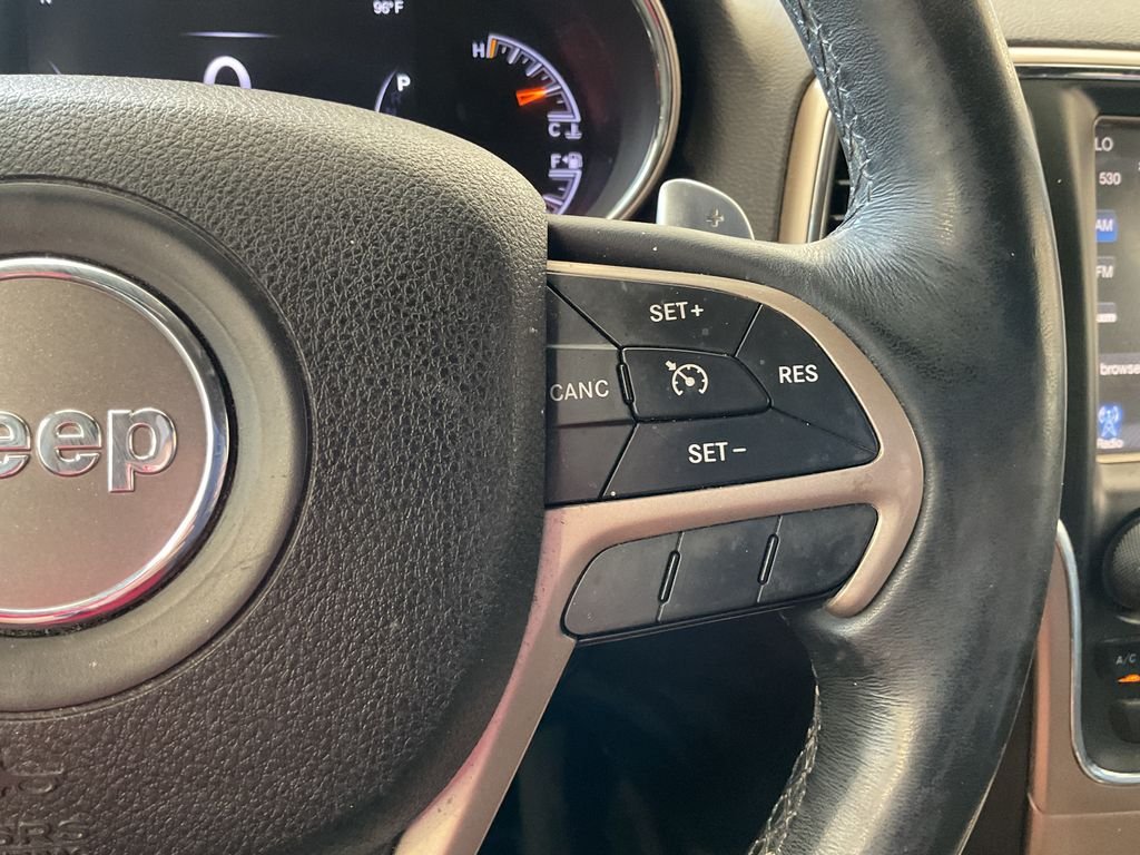 Used 2015 White Jeep Limited image 20