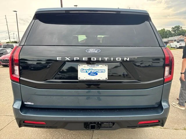 New 2027 Nocturnal Blue Metallic Ford Active image 4