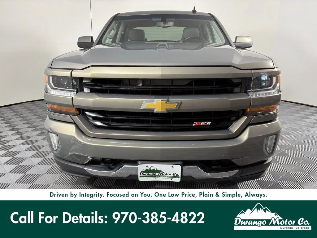 Used 2017 Pepperdust Metallic Chevrolet LT image 3
