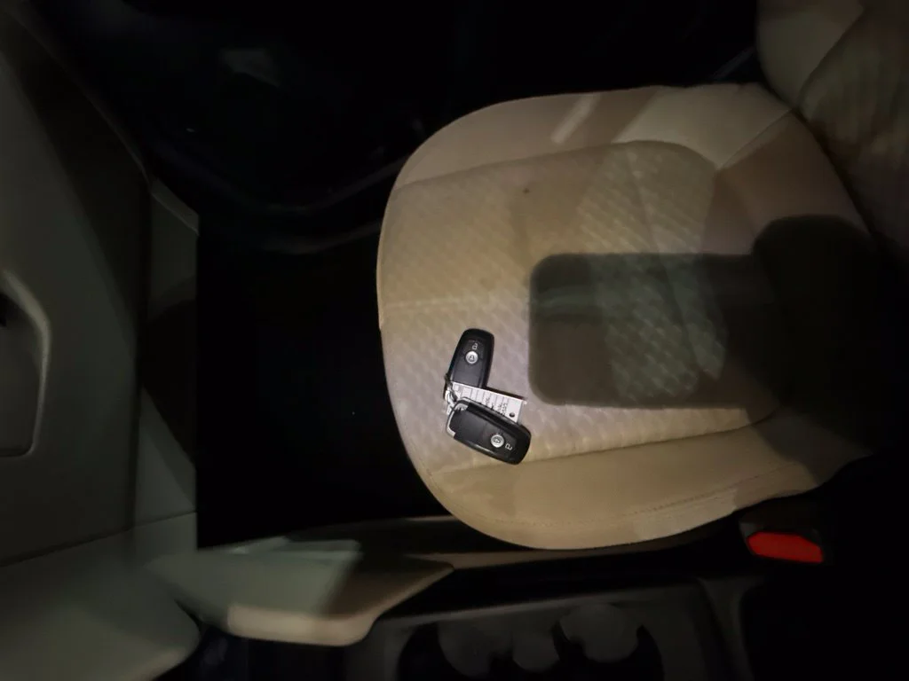 Used 2022 White Ford SE image 18