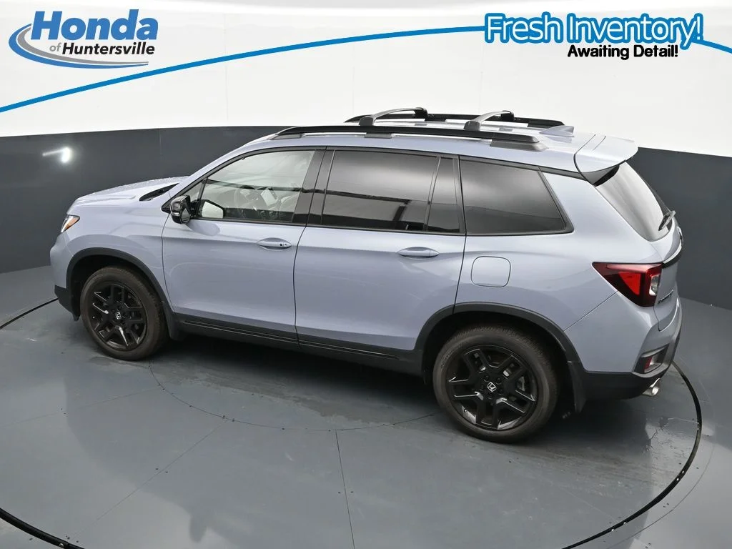 Used 2025 Sonic Gray Pearl Honda AWD BLACK EDITION image 18