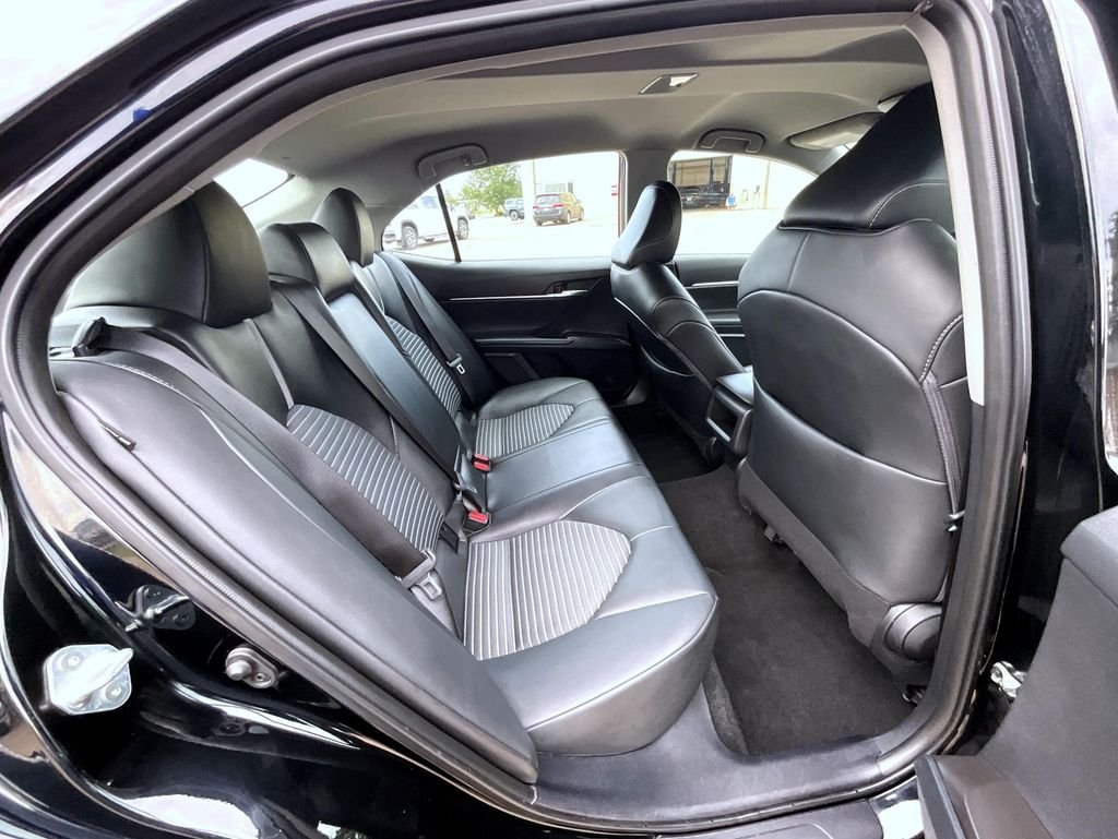 2024 Toyota Camry SE - Photo 17