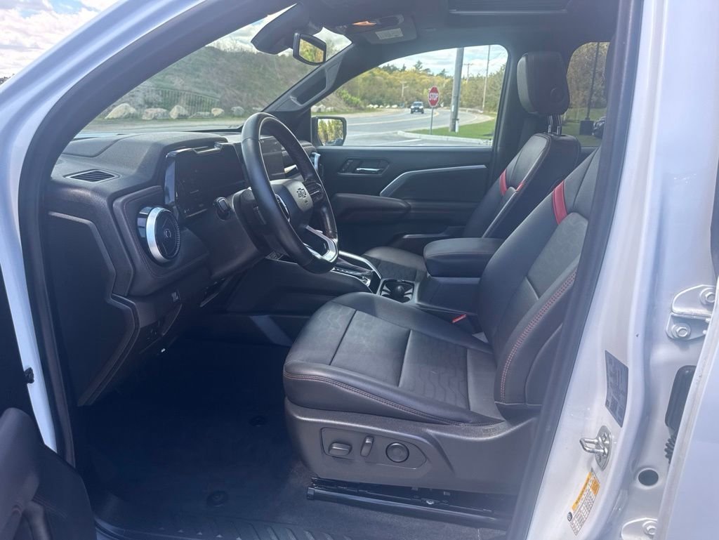 2025 Chevrolet Colorado Z71 - Photo 14