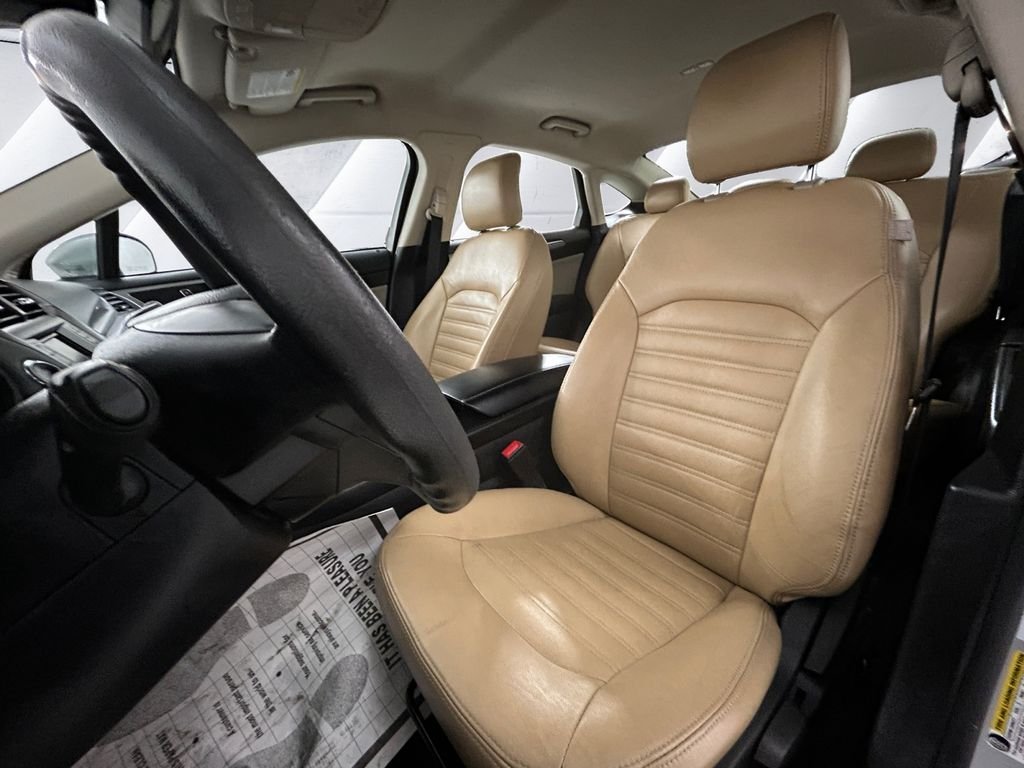 Used 2019 Silver Ford S image 8