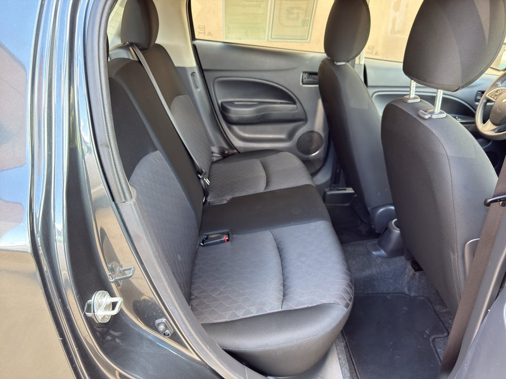 Used 2024 Graphite Gray Metallic Mitsubishi ES image 23