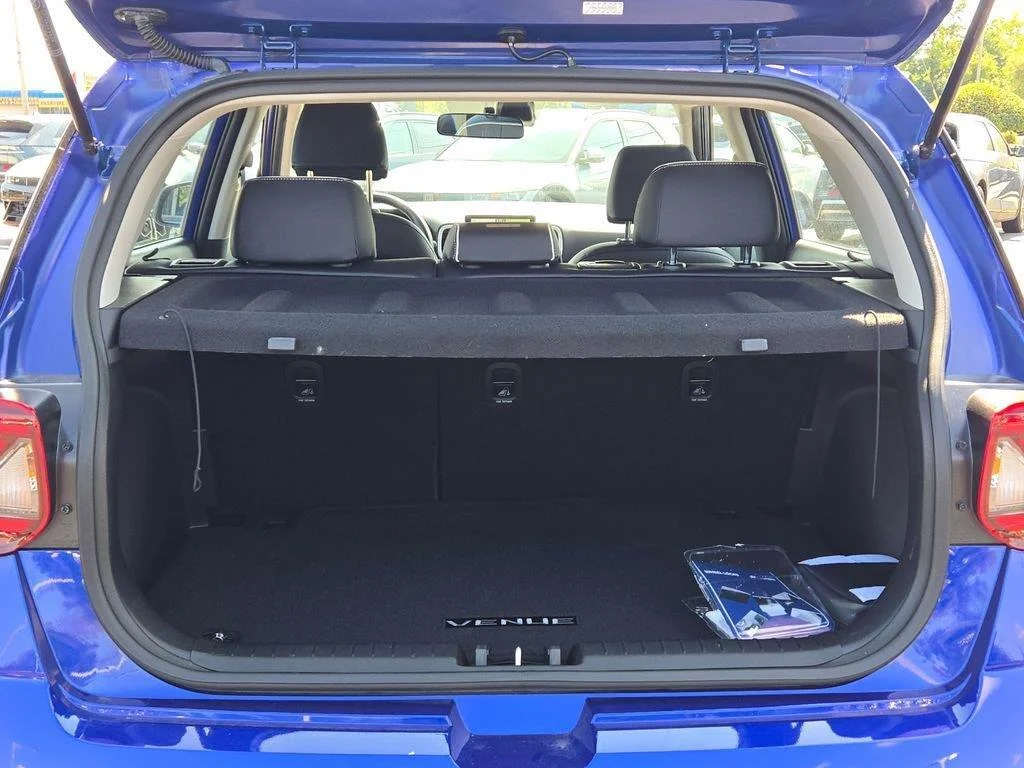 Used 2024 Intense Blue Hyundai Limited image 15