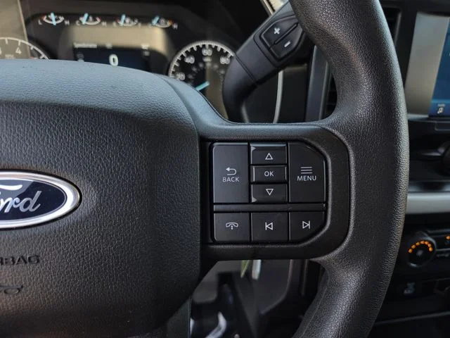 Used 2023 Oxford White Ford XLT image 21