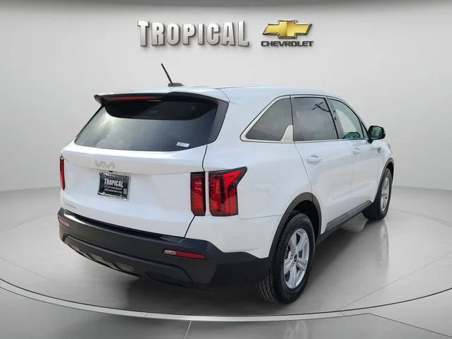 Used 2023 White Kia LX image 3