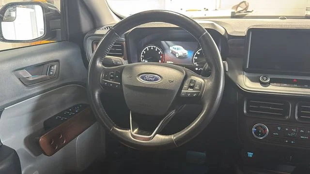 Used 2022 Black Ford Lariat image 16
