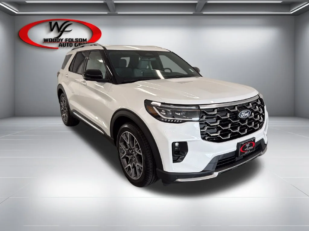 New 2027 White Ford Platinum image 3