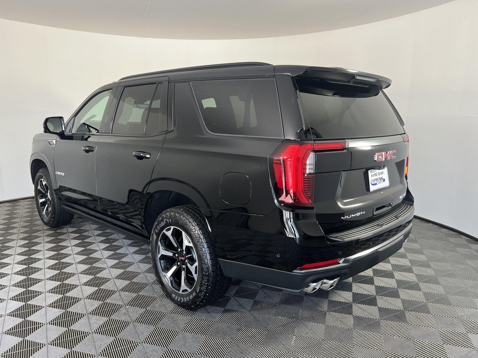 Used 2026 Onyx Black GMC AT4 image 32