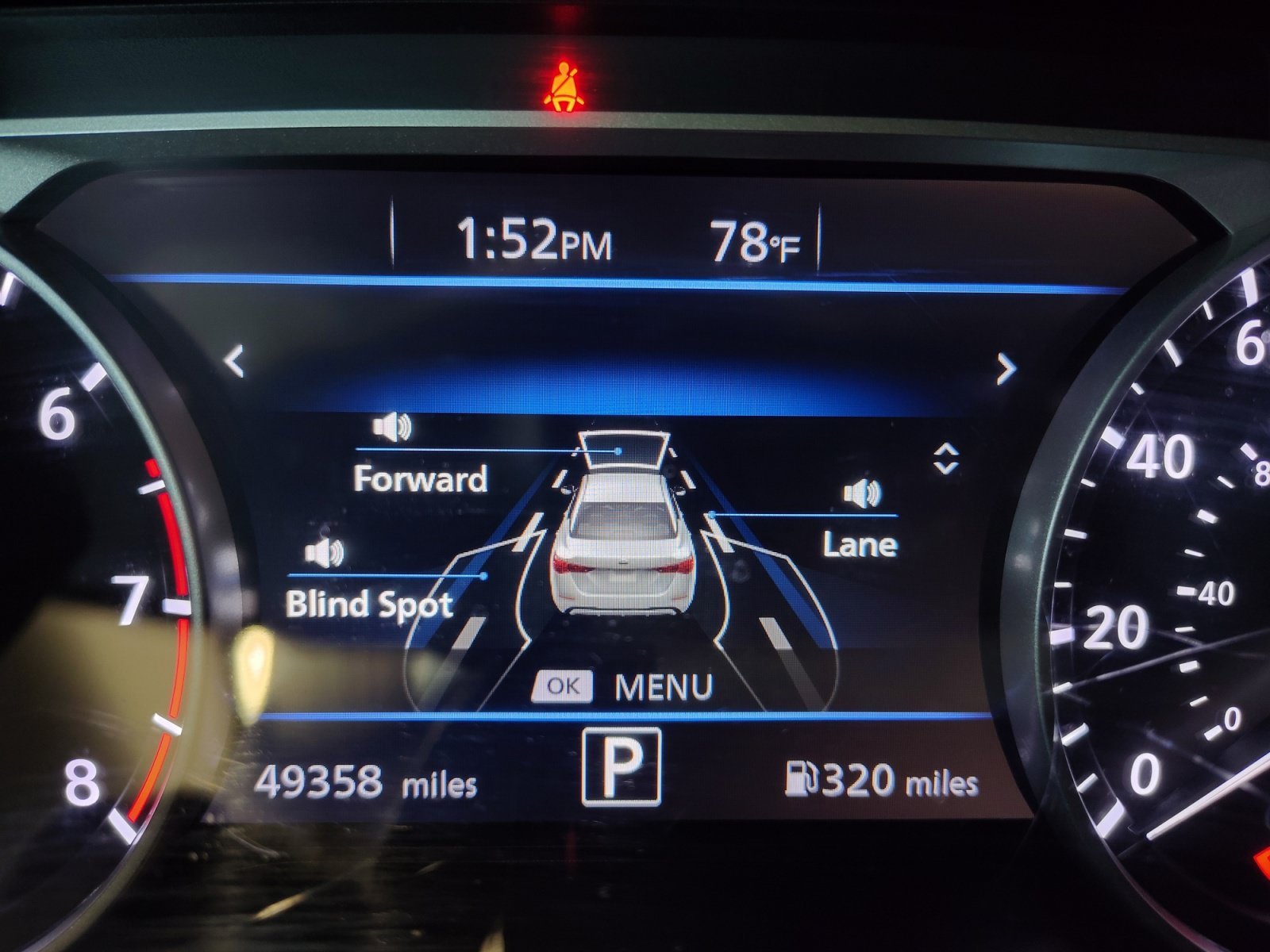 Used 2022 Brilliant Silver Metallic Nissan SV image 32