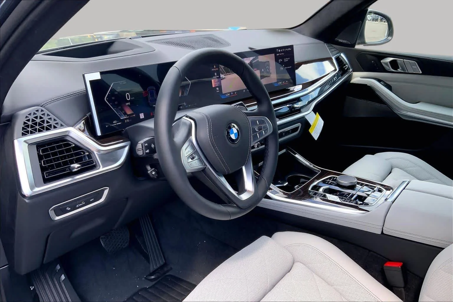 New 2027 Dravit Grey Metallic BMW xDrive40i image 8