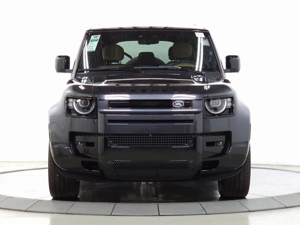 Certified Used 2026 Carpathian Grey Premium Metallic Land Rover V8 image 9