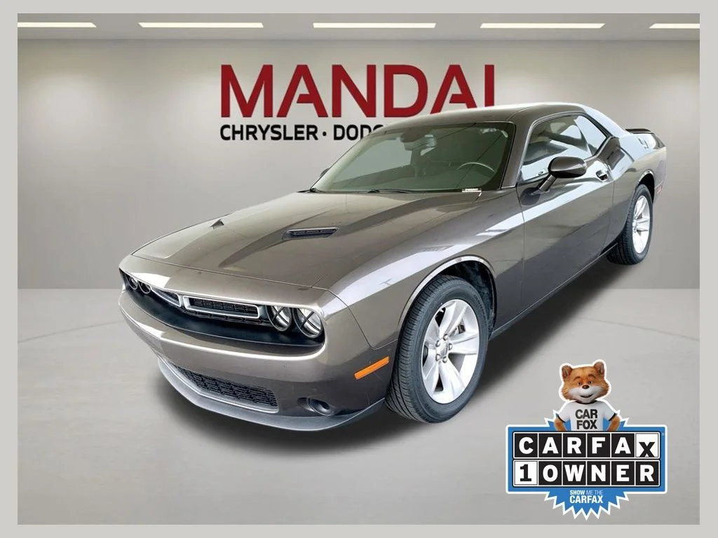 2023 Dodge Challenger SXT Auto's photo